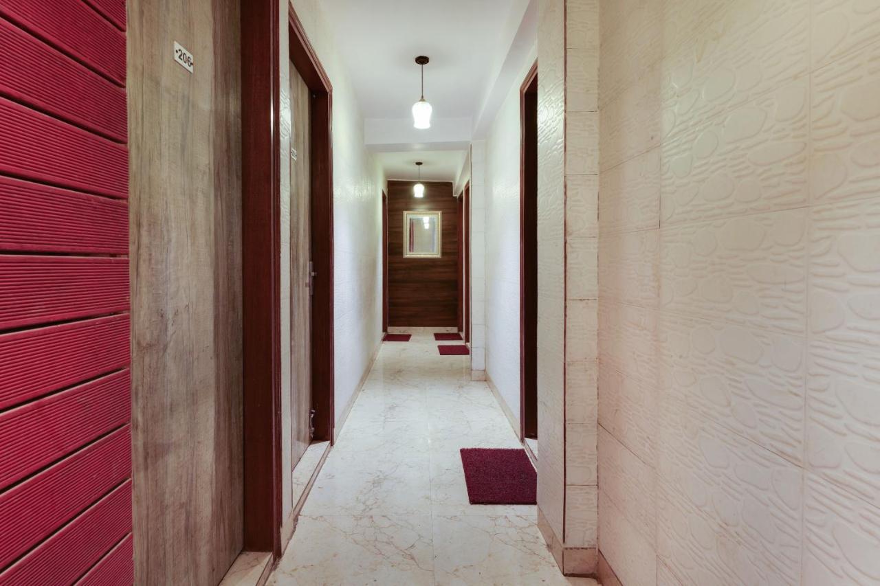 Oyo Flagship 81486 Hotel Mahalaxmi Guesthouse New Delhi Eksteriør billede