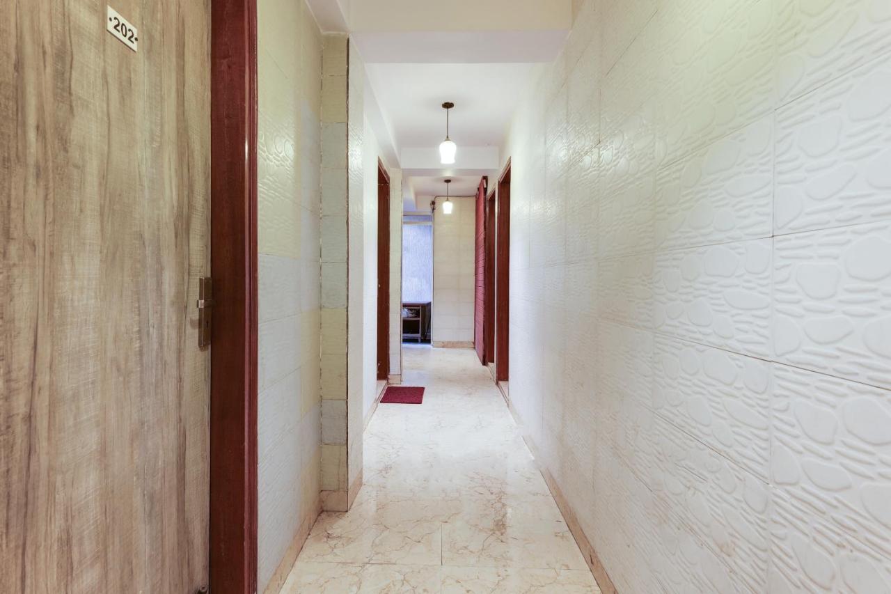 Oyo Flagship 81486 Hotel Mahalaxmi Guesthouse New Delhi Eksteriør billede